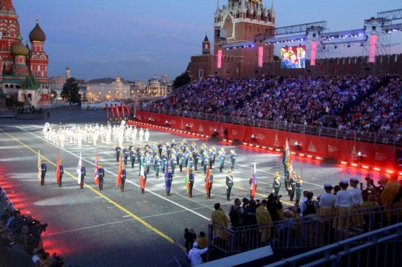 Военный оркестр Азербайджана на Красной площади в Москве ФОТО; ВИДЕО